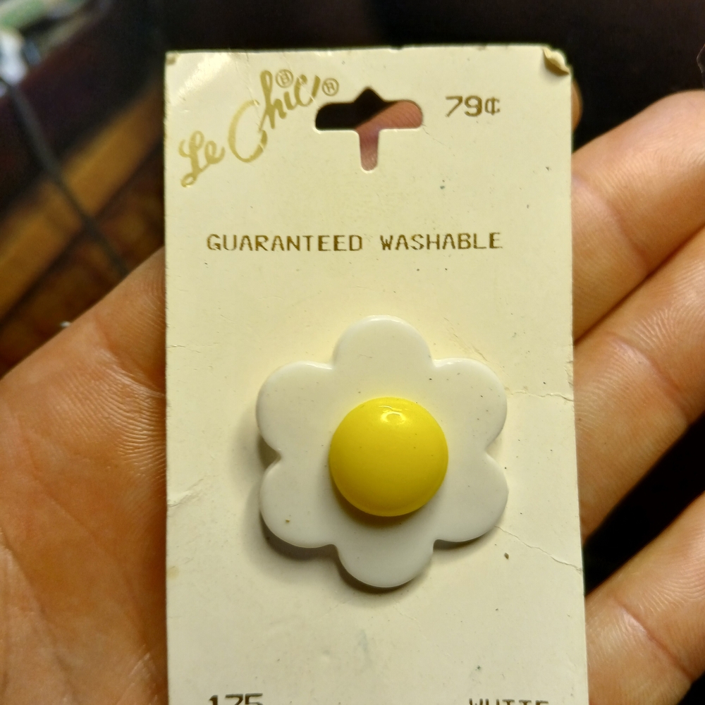 Chic White and Yellow Floral Button